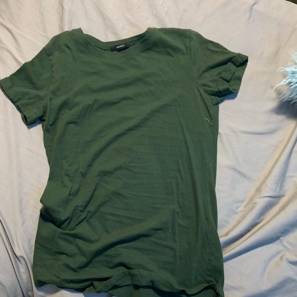 Green short sleeve tee shirt . Forever 21 medium .